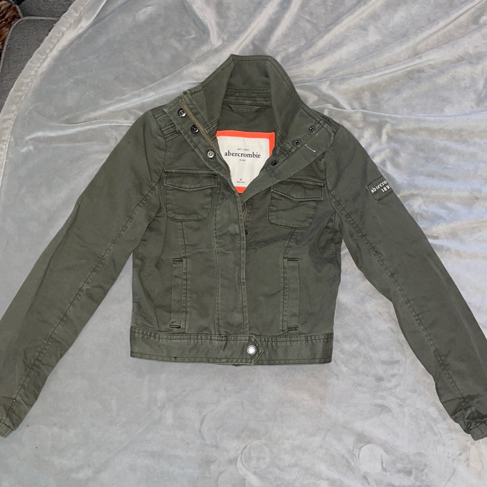 Abercrombie kids size medium olive green jacket